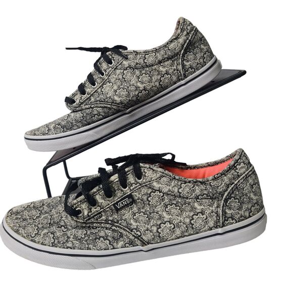Vans Women SZ 8.5 Atwood Canvas Paisley Low Top Sneakers Lace-Up Black White - Picture 1 of 10